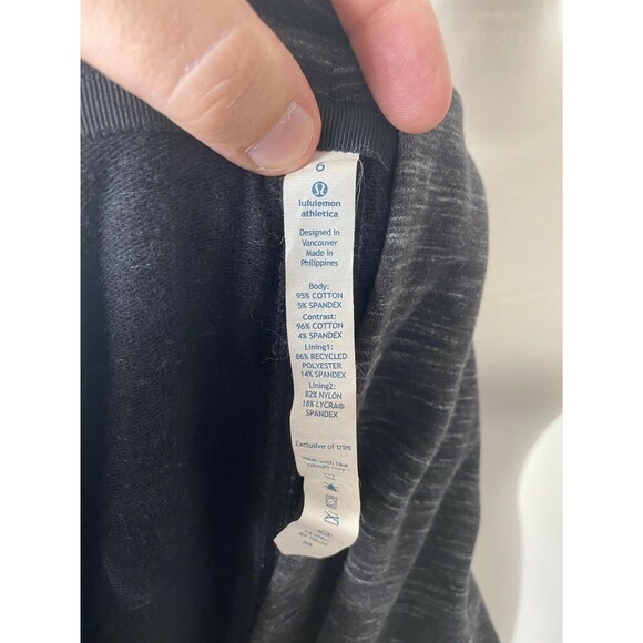 Lululemon Women’s Jacket Grey Black Athletica Hooded Button Sweatshirt Size 6 - Picture 8 of 8